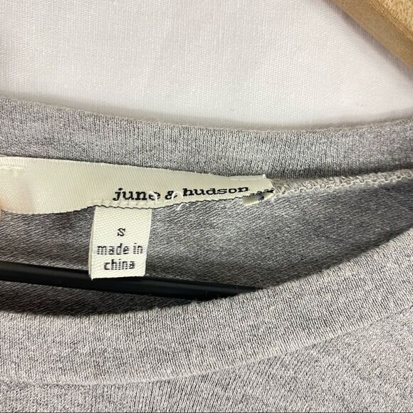 June & Hudson Front Tie Short Sleeve Shirt in Gray S - Picture 3 of 4